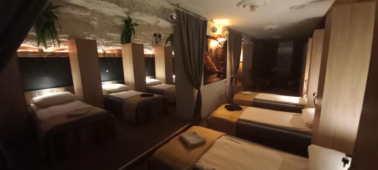 Zajazd Albatros Rzeszow Spa Esterno foto