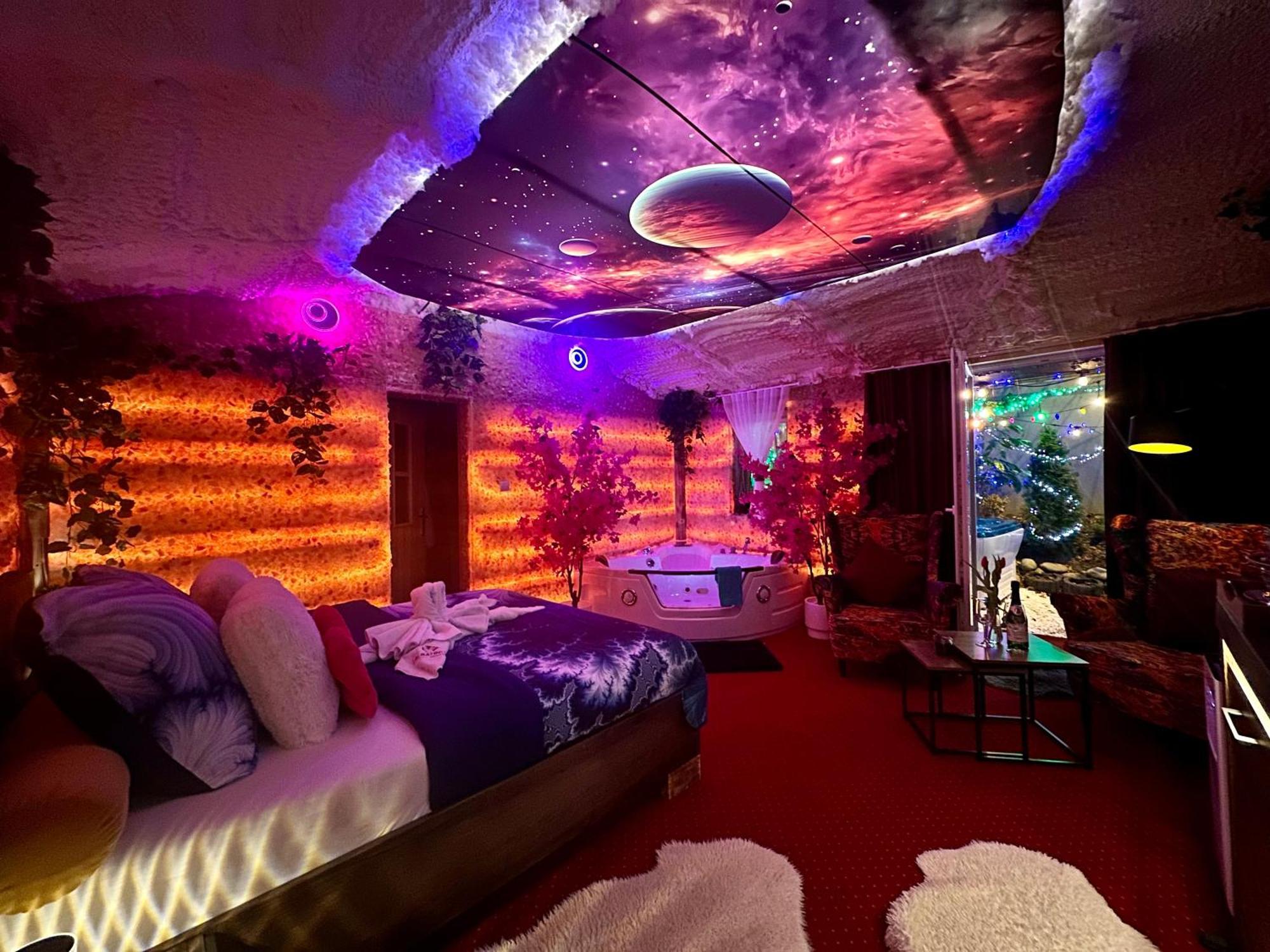 Zajazd Albatros Rzeszow Spa Esterno foto