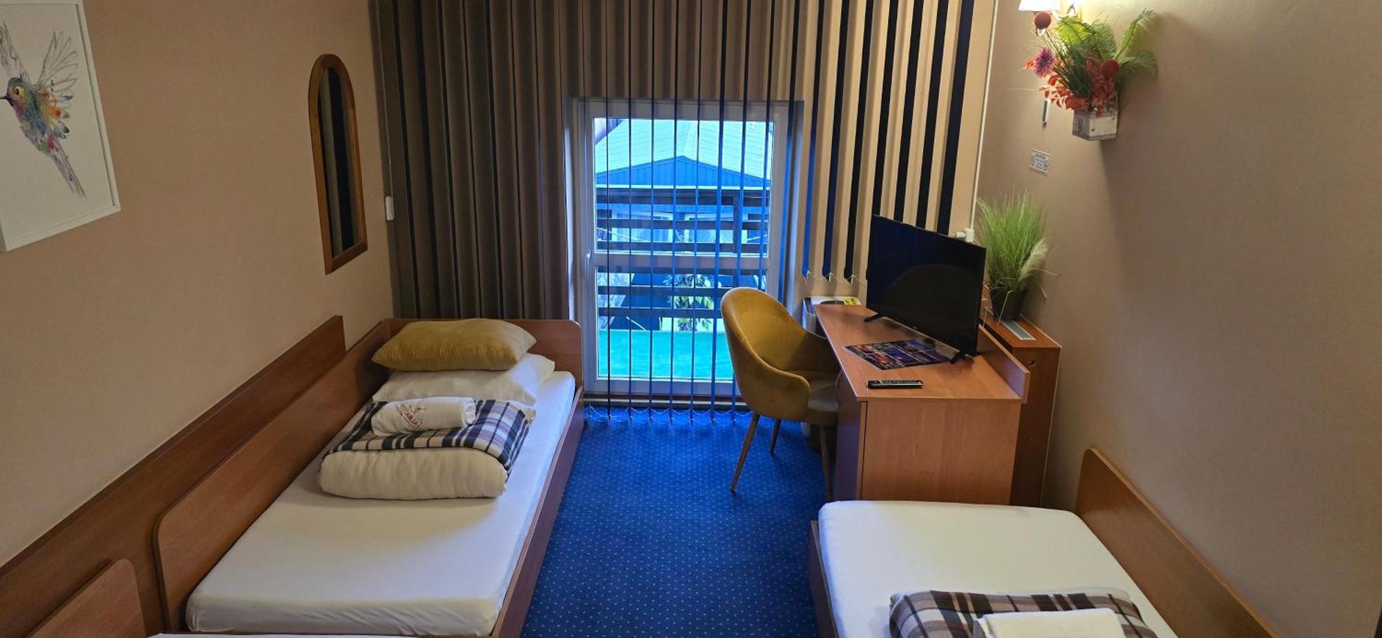 Zajazd Albatros Rzeszow Spa Esterno foto
